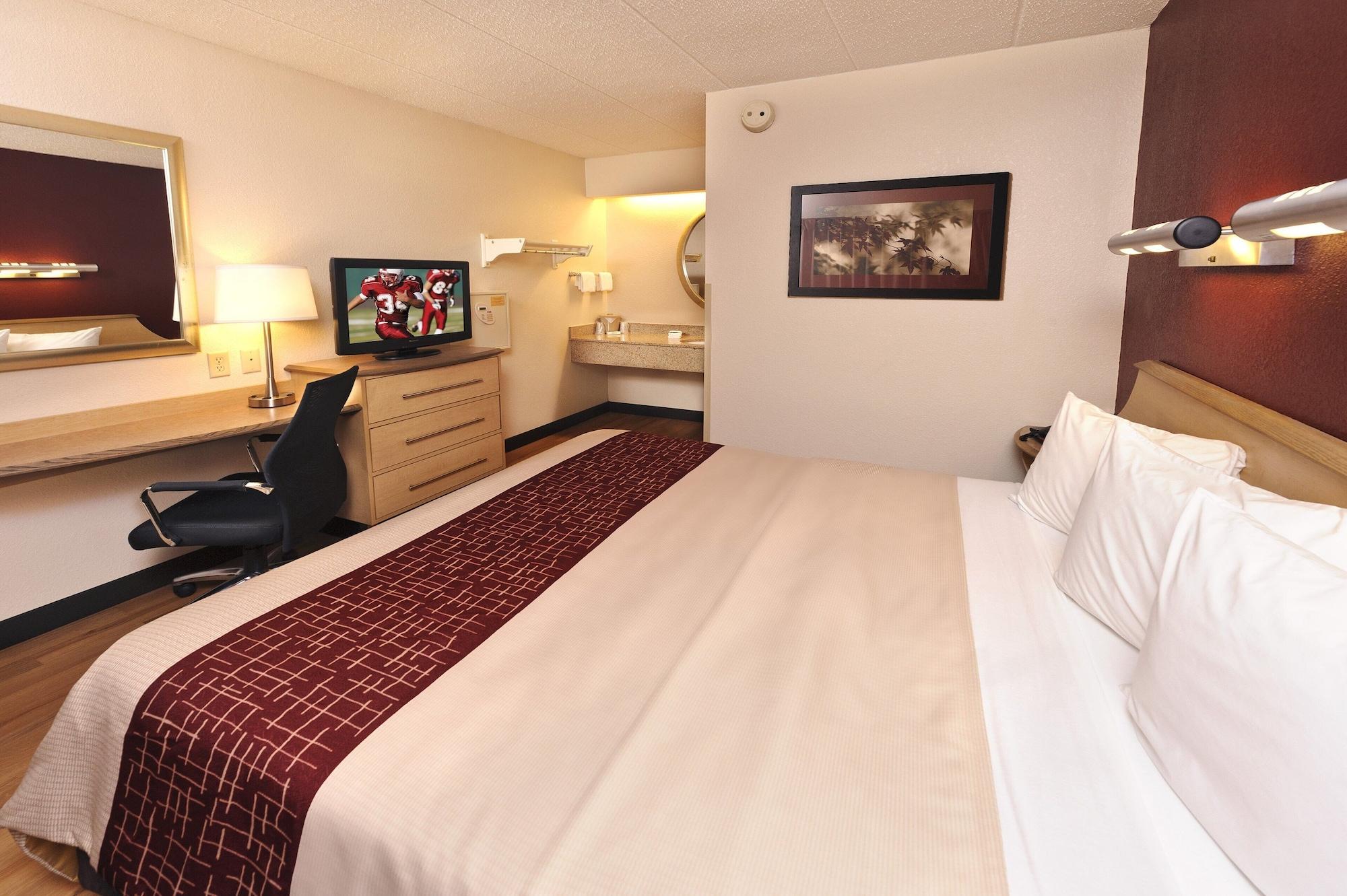 Red Roof Inn Louisville East - Hurstbourne Extérieur photo