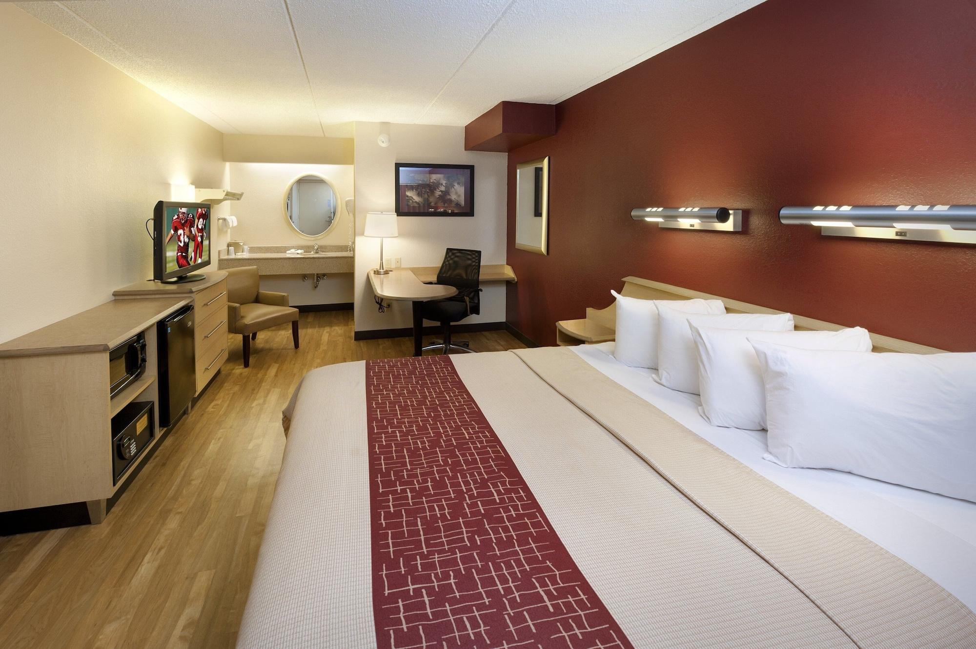 Red Roof Inn Louisville East - Hurstbourne Extérieur photo