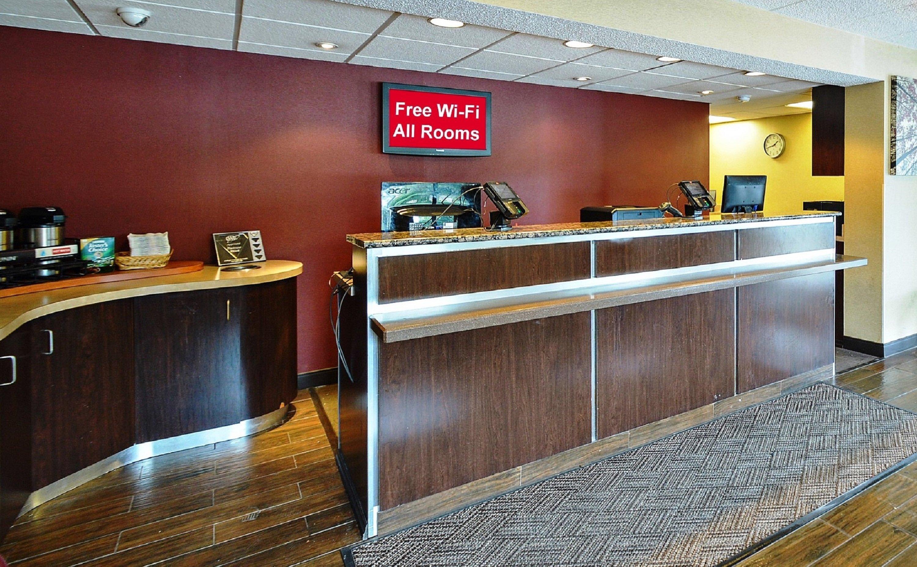Red Roof Inn Louisville East - Hurstbourne Extérieur photo