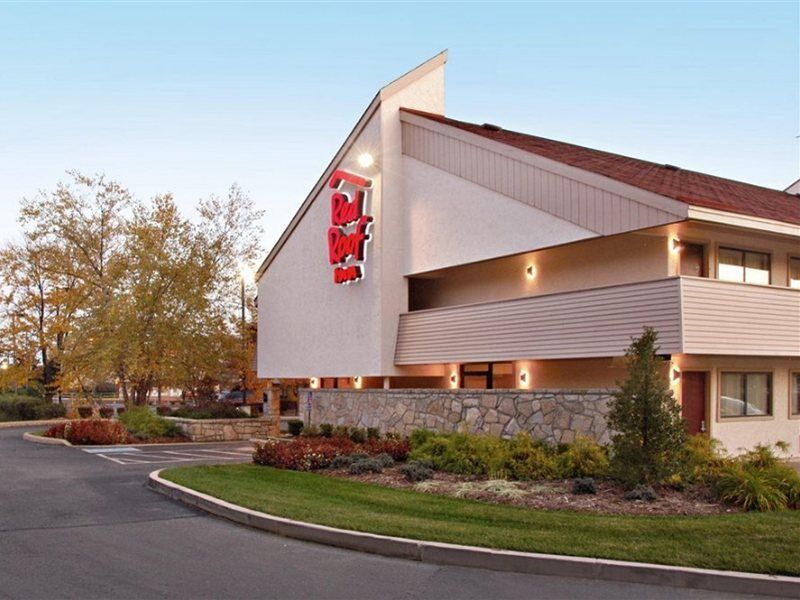 Red Roof Inn Louisville East - Hurstbourne Extérieur photo